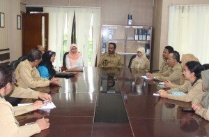 R Rapat Dir