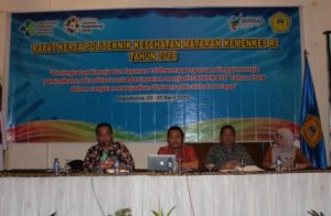 4 narasumber